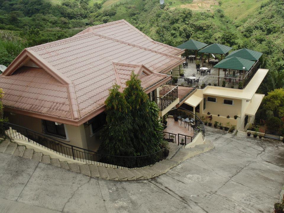 Royal Taal Inn Tagaytay City Exterior photo