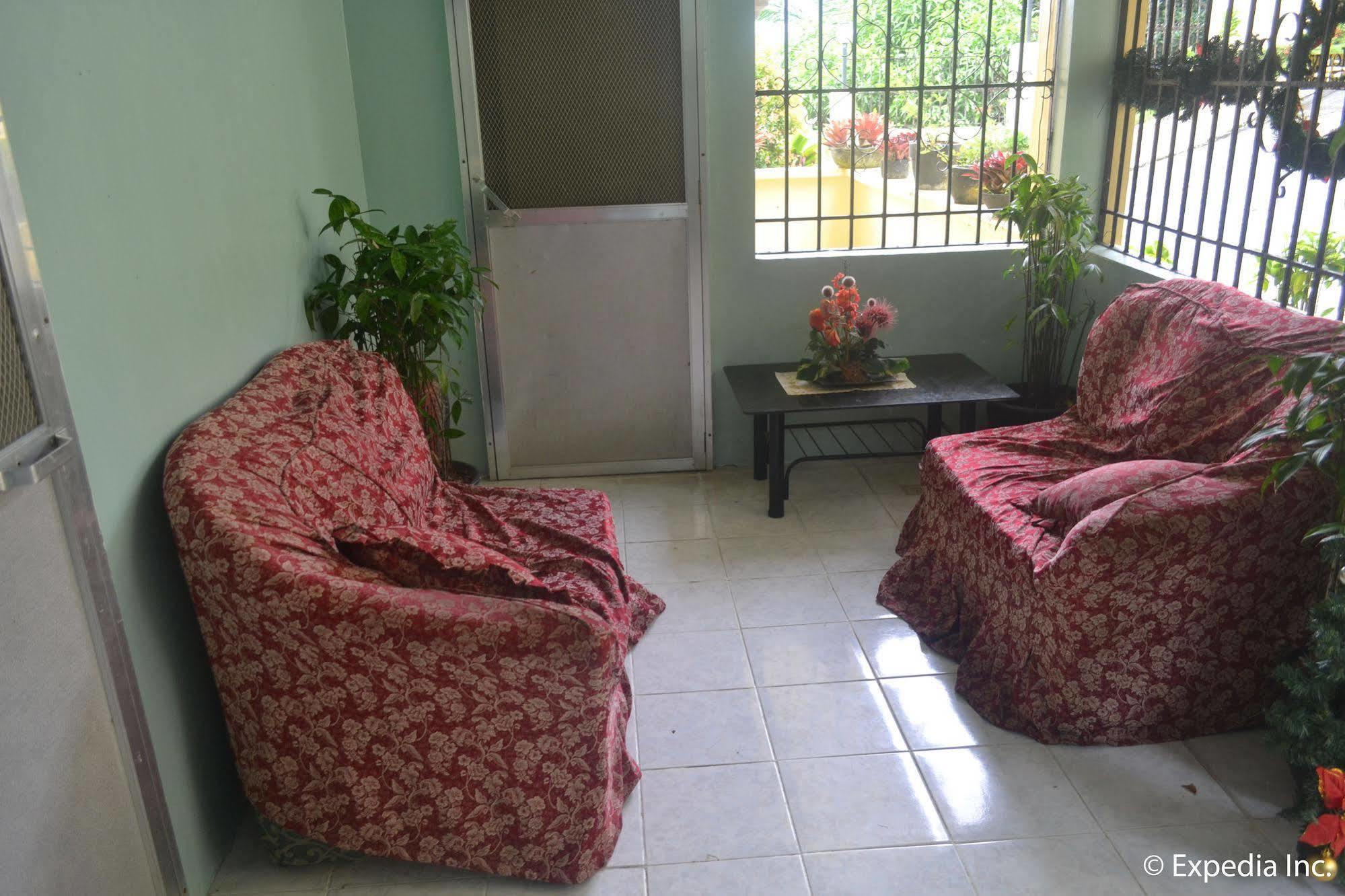 Royal Taal Inn Tagaytay City Exterior photo